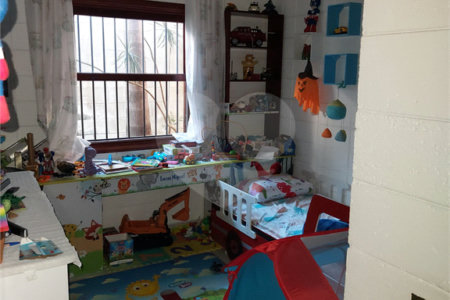 Casa à venda com 3 quartos, sendo 1 suíte, em Jardim Leonor, São Paulo, SP