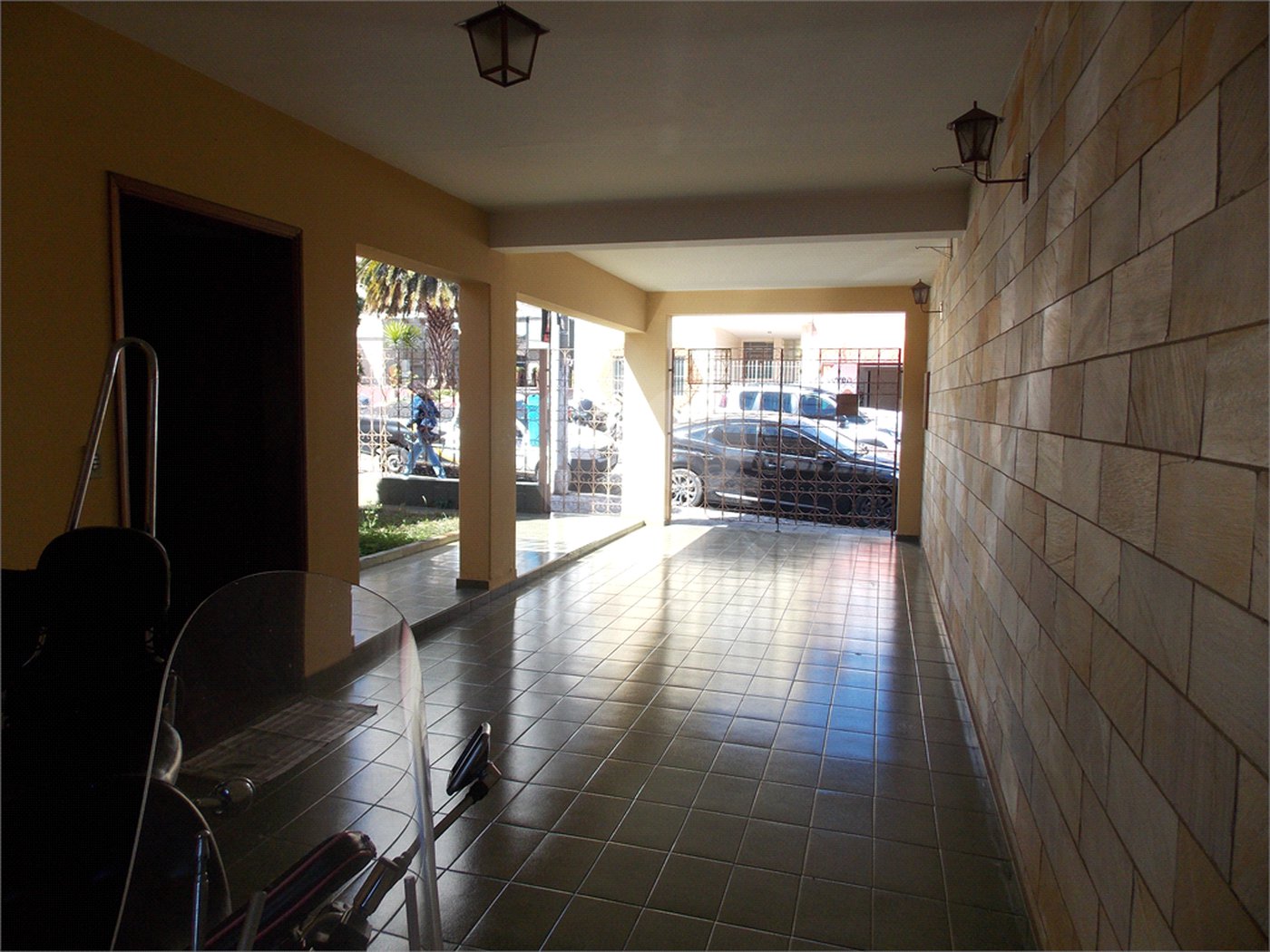 Casa à venda ou para alugar com 5 quartos, sendo 3 suítes,  no Centro, Atibaia, SP