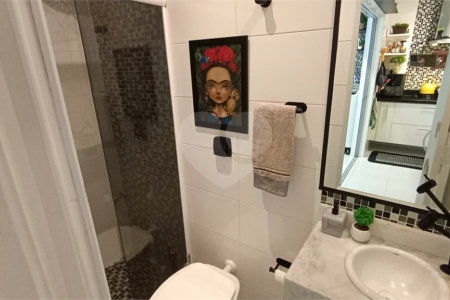Apartamento à venda com 2 quartos, sendo 1 suíte, em Pitangueiras, Guarujá, SP