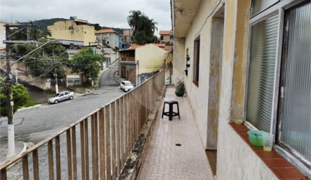 Prédio à venda com 4 quartos, sendo 1 suíte,  em Tremembé, São Paulo, SP