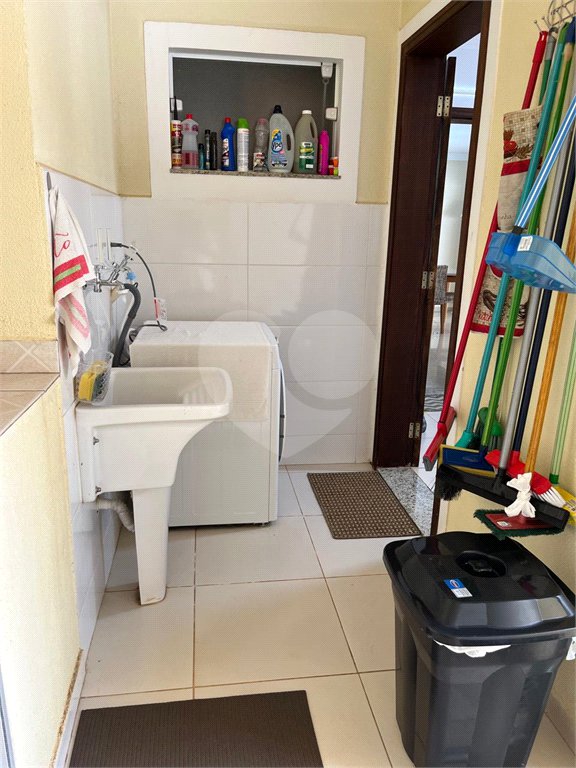 Casa à venda com 3 quartos, sendo 1 suíte, no condomínio Lago da Serra, Araçoiaba da Serra - SP
