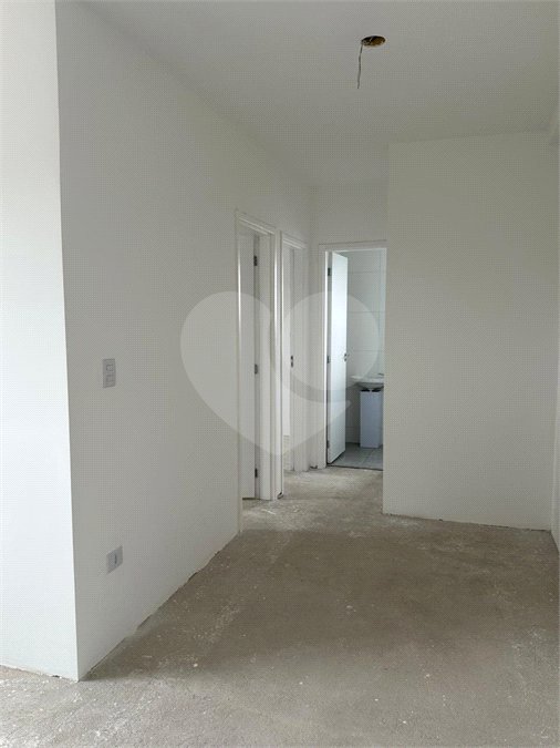 Casa à venda ou para alugar com 2 quartos no condomínio Residencial Caxangá 2, Suzano - SP