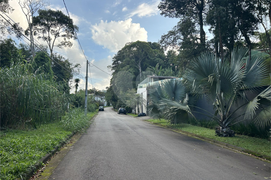 Terreno à venda no condomínio Alpes da Cantareira, Mairiporã - SP