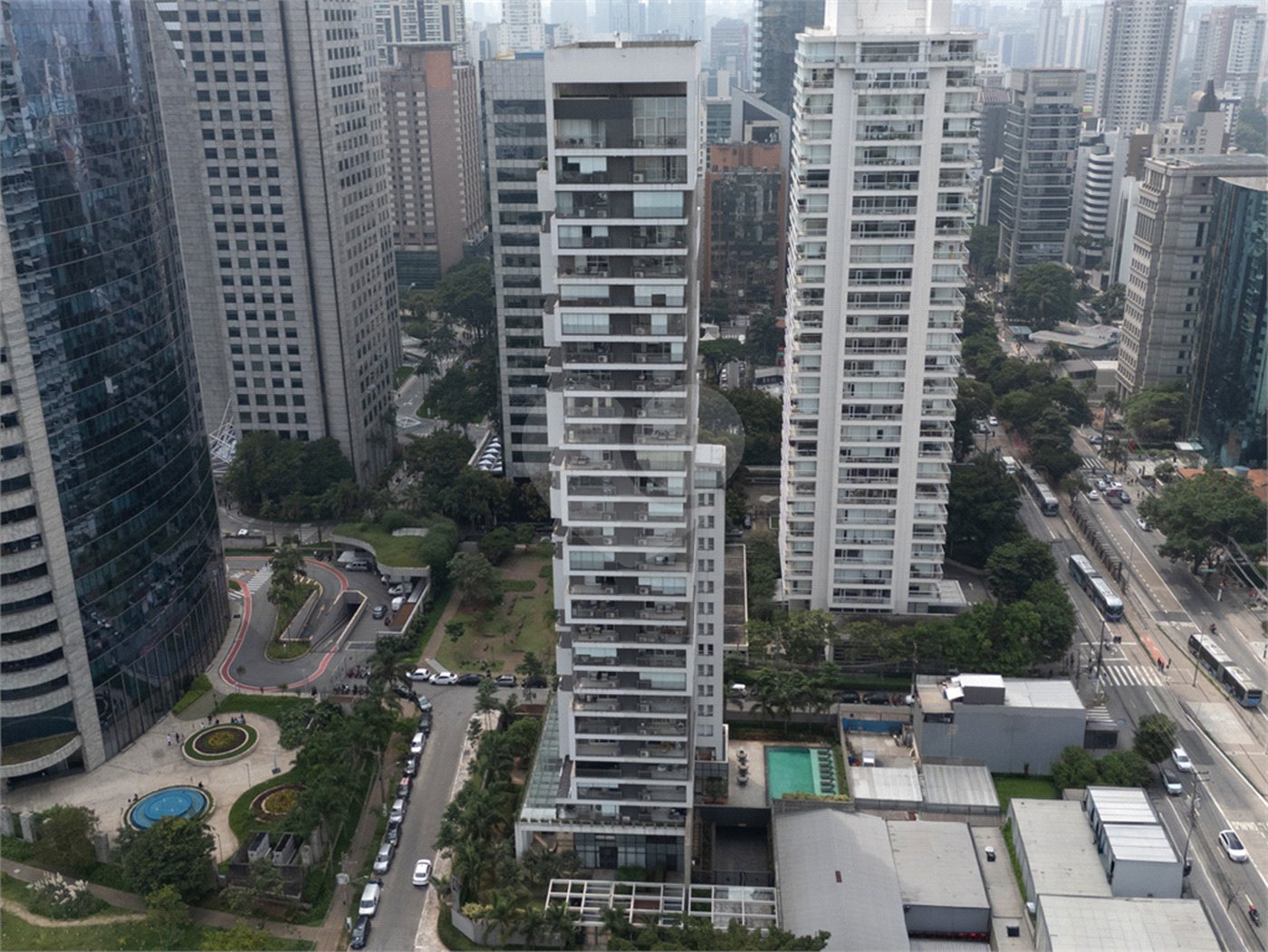 Apartamento à venda com 1 suíte em Cidade Monções, São Paulo, SP