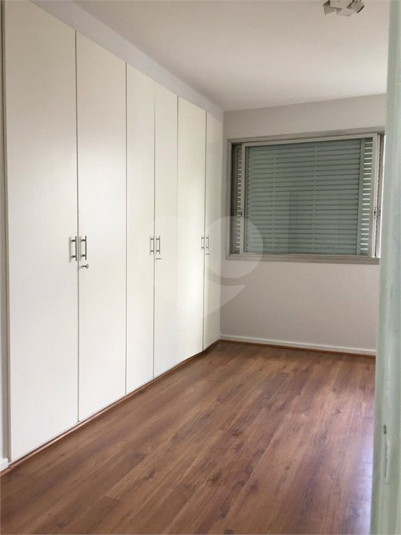 Apartamento à venda com 3 quartos, sendo 1 suíte, em Itaim Bibi, São Paulo, SP