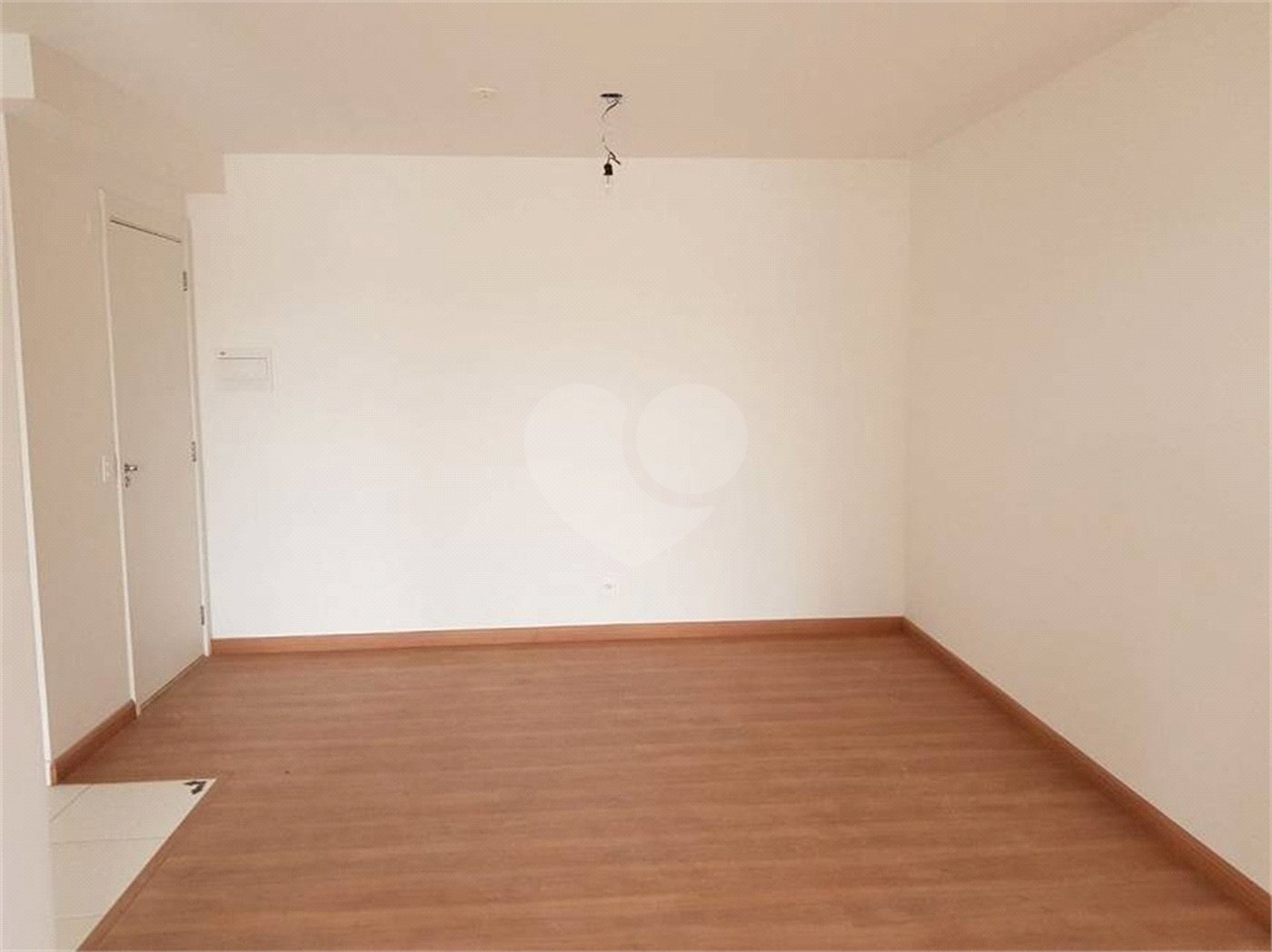 Apartamento à venda com 3 quartos, sendo 1 suíte, em Vila Guilherme, São Paulo, SP