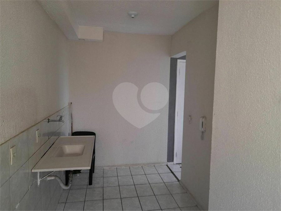 Apartamento para alugar com 2 quartos em Inhoaíba, Rio de Janeiro, RJ