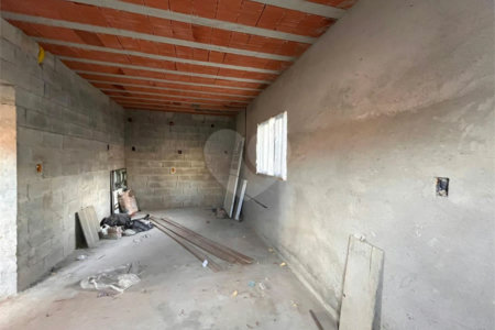 Casa à venda com 3 quartos, sendo 2 suítes, em Vila Suissa, Mogi das Cruzes, SP