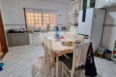 Sobrado à venda com 4 quartos, sendo 2 suítes, em Vila Mazzei, São Paulo, SP