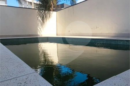 Casa à venda com 3 quartos, sendo 1 suíte,  no condomínio Terras de São Fernando, Cotia - SP