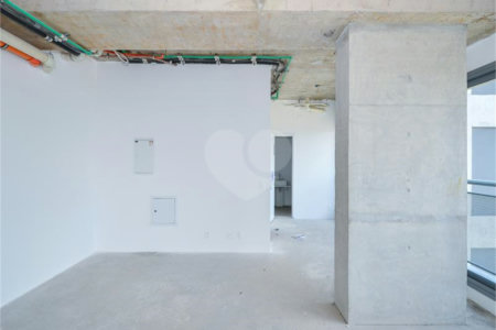 Apartamento à venda com 1 quarto em Jardim das Acácias, São Paulo, SP