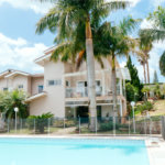 Casa à venda com 5 quartos, sendo 4 suítes, no condomínio Flamboyant, Atibaia - SP
