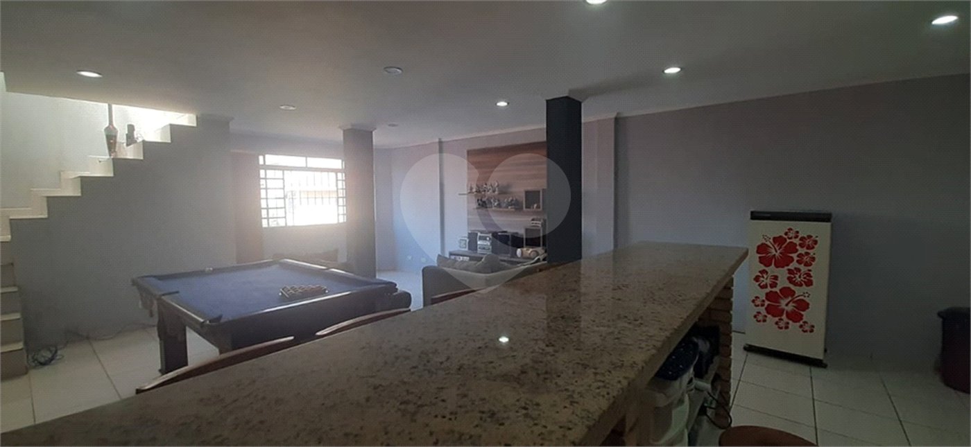 Casa à venda com 4 quartos, sendo 2 suítes, em Jardim Paraíso, São Paulo, SP