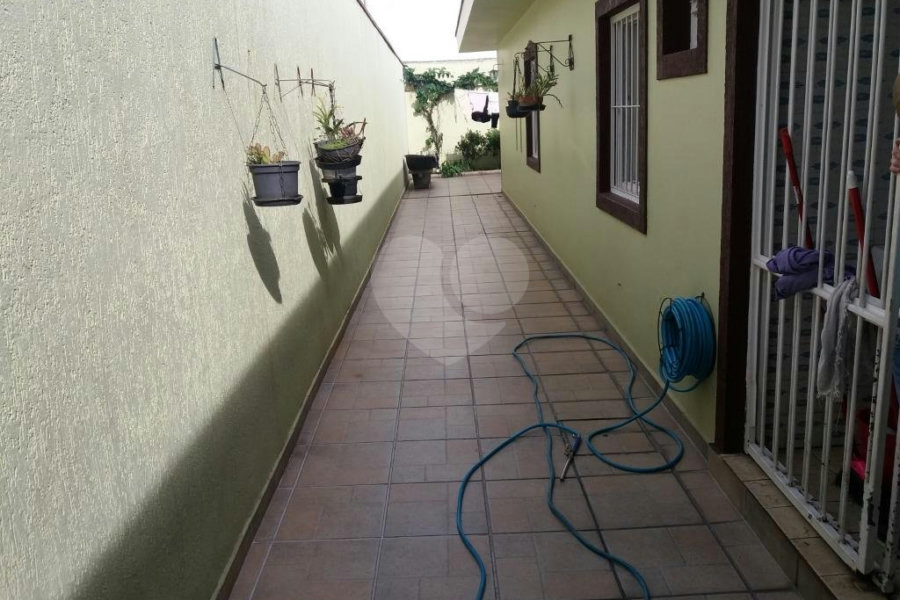 Sobrado à venda com 4 quartos, sendo 1 suíte, em Brooklin, São Paulo, SP