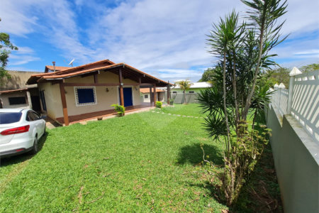 Casa à venda com 5 quartos em Jardim Arco Íris, São Pedro da Aldeia, RJ