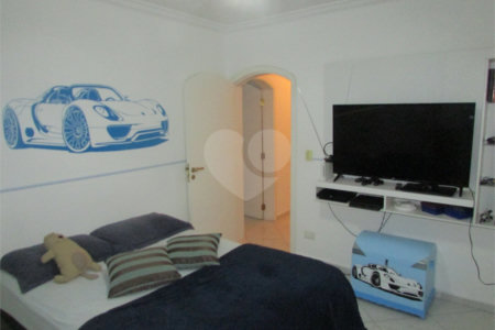 Casa à venda com 3 suítes em Vila Rosália, Guarulhos, SP