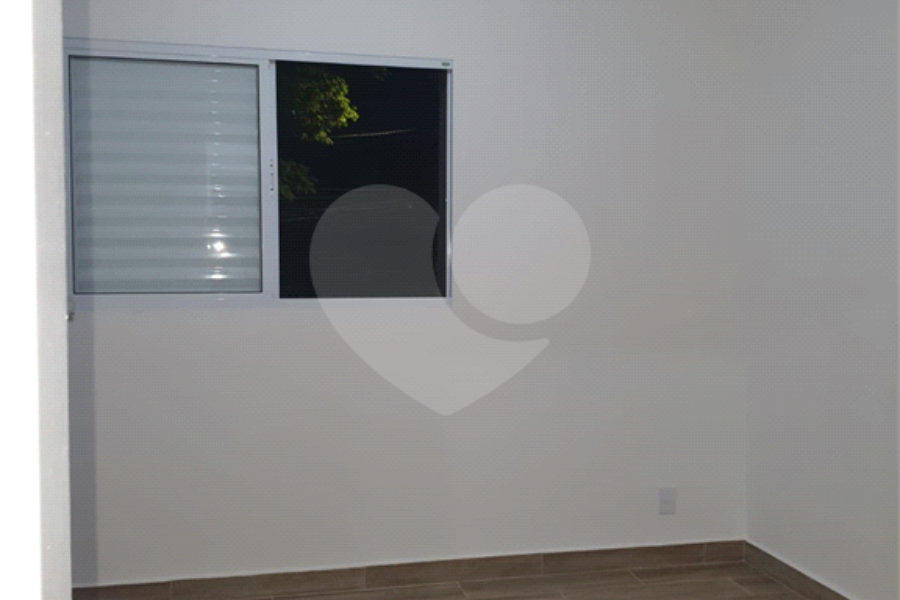 Sobrado à venda com 4 quartos em Santa Terezinha, São Paulo, SP