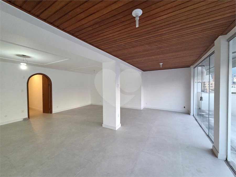 Cobertura à venda ou para alugar com 3 quartos, sendo 1 suíte, em Tijuca, Rio de Janeiro, RJ