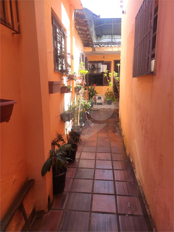 Sobrado à venda com 3 quartos no Brasilândia, São Paulo, SP