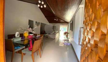 Casa à venda com 4 quartos, sendo 3 suítes,  em Praia Rasa, Armação dos Búzios, RJ