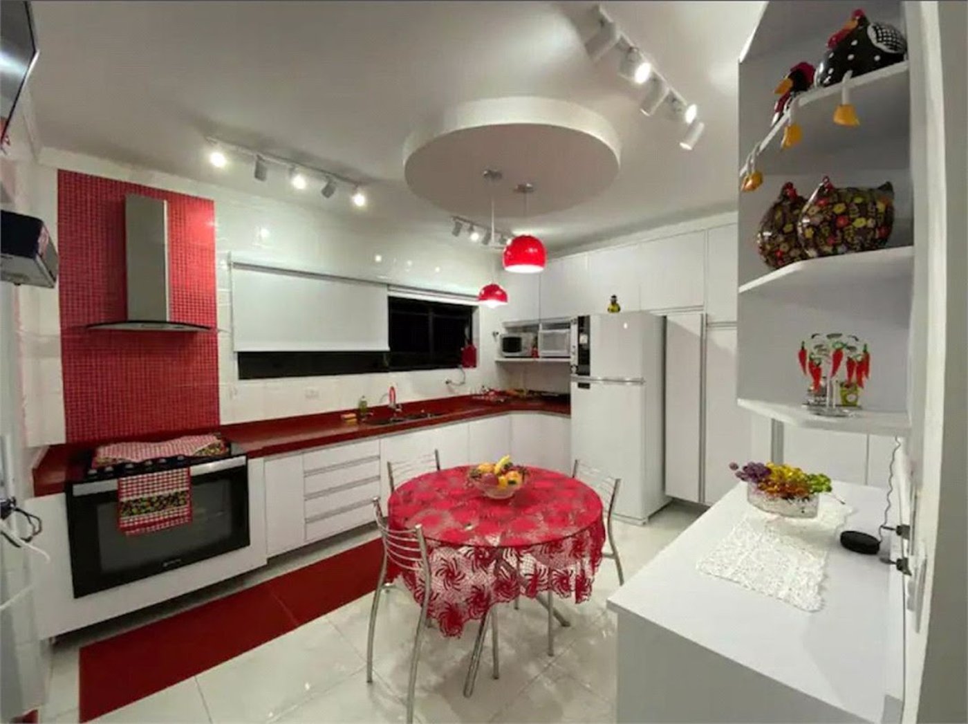 Apartamento Residencial à venda, Centro, São Vicente - AP1396.