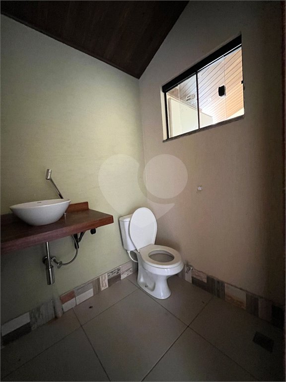 Casa à venda com 3 quartos, sendo 1 suíte, em Ipê, Três Lagoas, MS