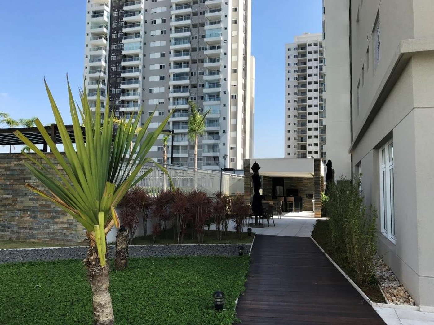 Apartamento à venda ou para alugar com 3 quartos, sendo 2 suítes, em Vila Anastácio, São Paulo, SP
