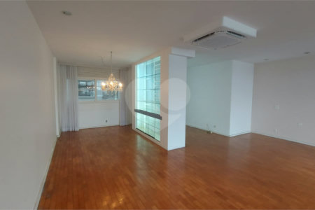Apartamento à venda com 3 quartos, sendo 1 suíte, em Botafogo, Rio de Janeiro, RJ