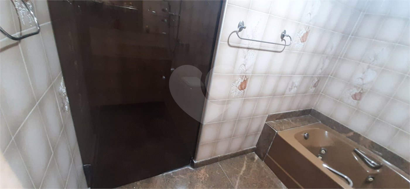 Sobrado à venda com 4 quartos, sendo 2 suítes, em Jardim França, São Paulo, SP