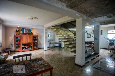 Casa à venda com 7 quartos, sendo 4 suítes, em Vila Monumento, São Paulo, SP