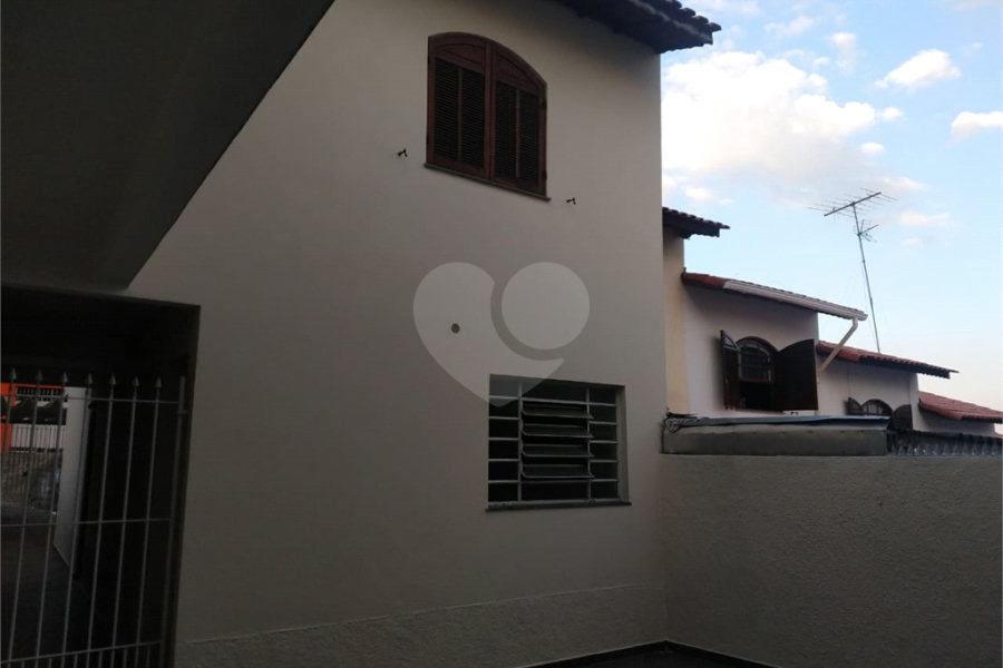 Sobrado à venda com 3 quartos, sendo 1 suíte, em Tremembé, São Paulo, SP