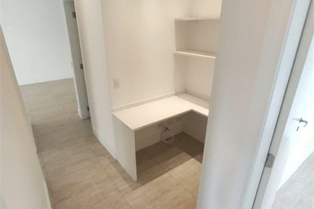 Apartamento à venda ou para alugar com 3 quartos, sendo 1 suíte, em Parque Reboucas, São Paulo, SP