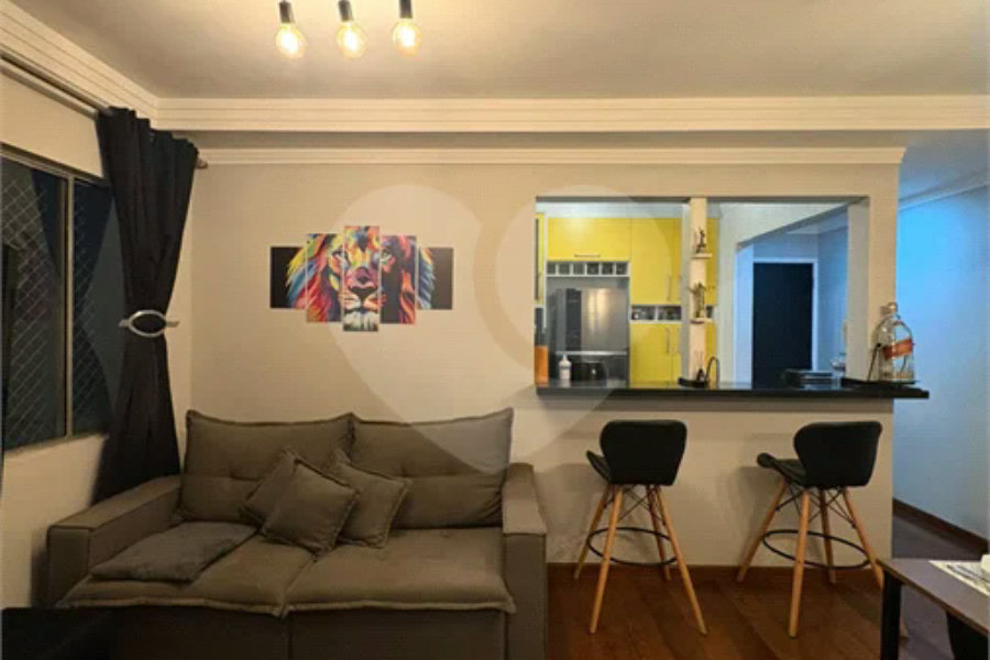 Apartamento reformado e mobiliado no Residência América - Venda - Parque Maria Domitila