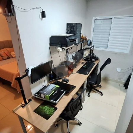 Casa de 2 quartos em Rua Orange, Vila Luzita, Santo André - Venda!