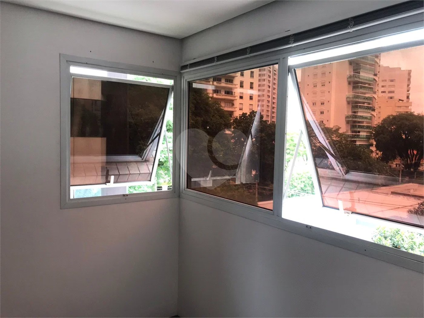 Sala comercial à venda no Paraíso