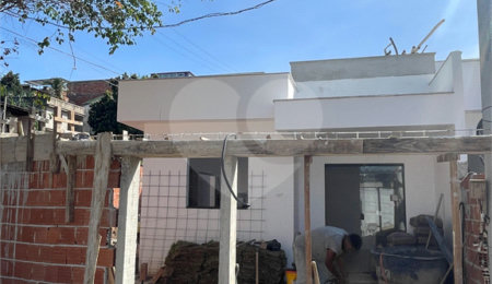 Casa à venda com 2 quartos, sendo 1 suíte,  em Campo Grande, Rio de Janeiro, RJ