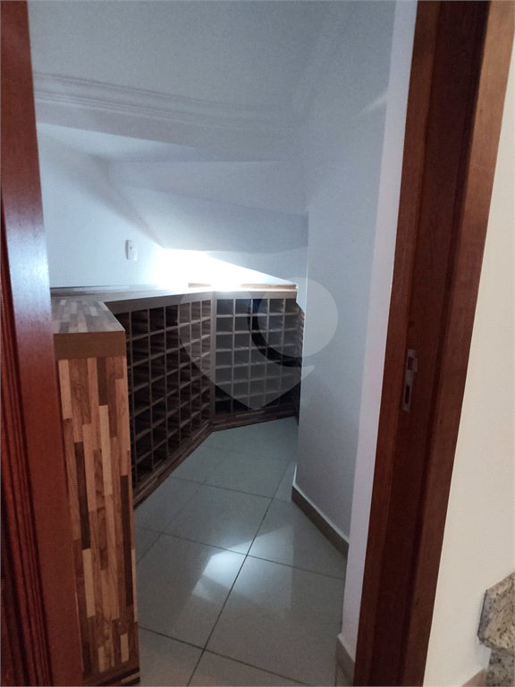 Casa à venda com 3 suítes no condomínio Shamballa II, Atibaia - SP
