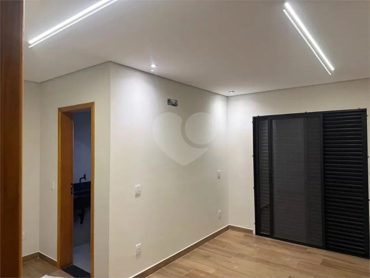 Casa à venda com 3 quartos, sendo 2 suítes, no condomínio Terra Caxambu, Jundiaí - SP