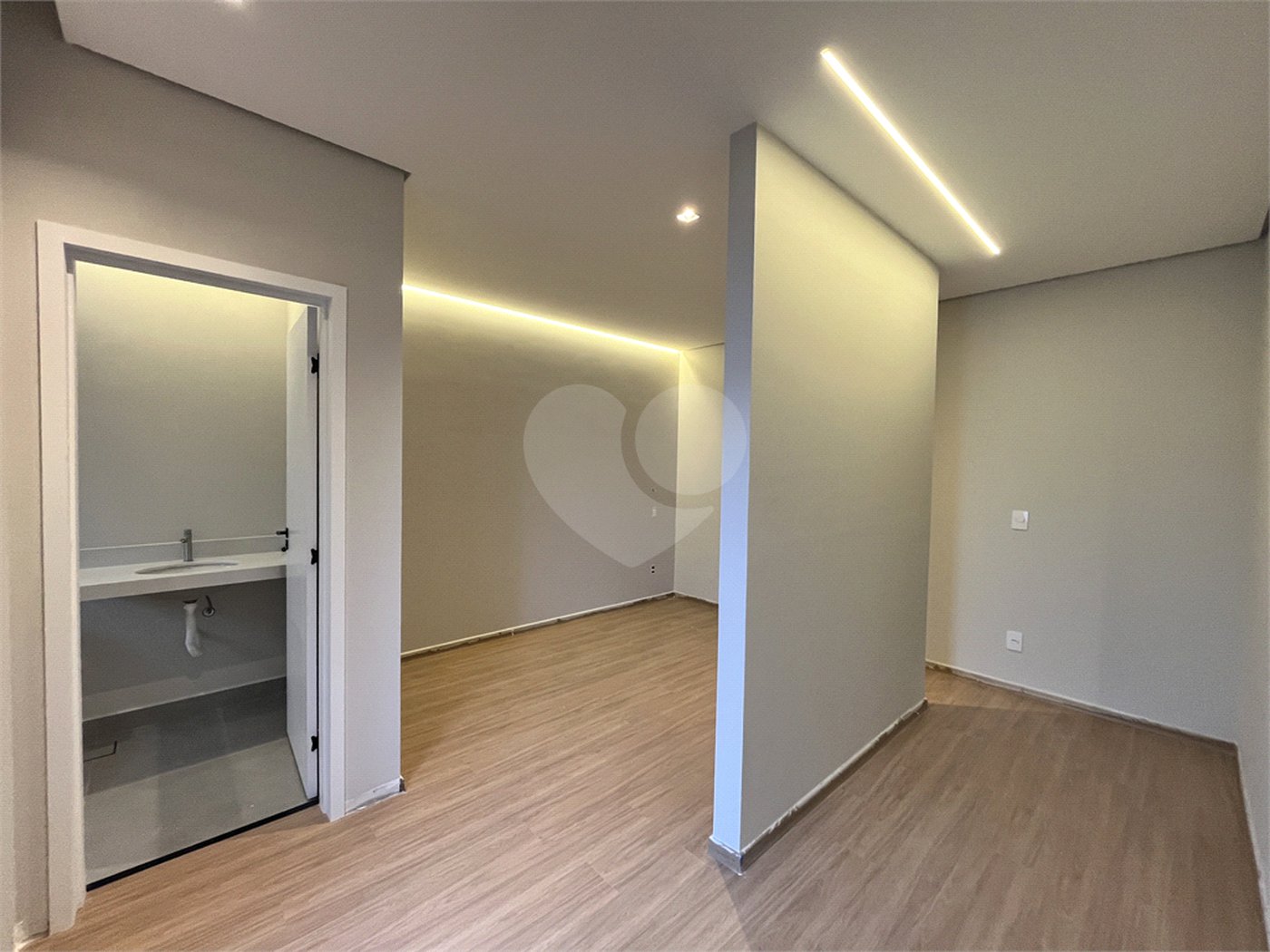 Casa à venda com 3 quartos, sendo 1 suíte,  no condomínio Reserva Ipanema I -  Fechado, Sorocaba - SP