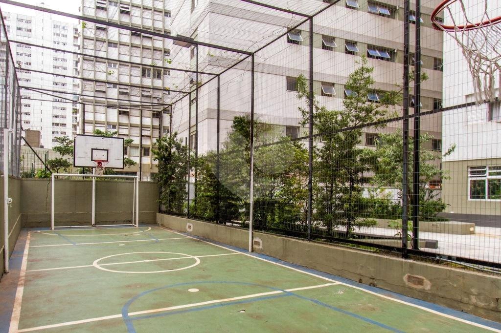 Apartamento à venda com 3 quartos, sendo 1 suíte,  em Santa Cecília, São Paulo, SP