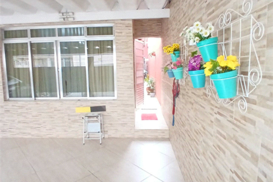 Casa à venda com 3 quartos, sendo 1 suíte, em Campo Limpo, São Paulo, SP