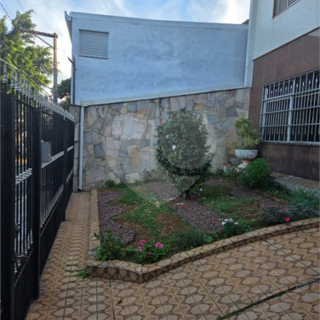 Sobrado à venda com 4 quartos, sendo 1 suíte, em Vila Graciosa, São Paulo, SP