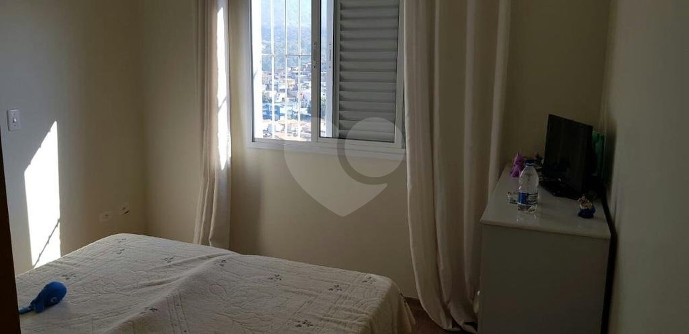 Sobrado à venda com 4 quartos, sendo 3 suítes, em Jardim Virginia Bianca, São Paulo, SP