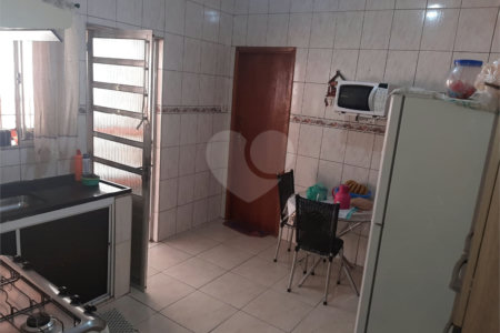 Casa à venda com 3 quartos em Vila Inácio, São Paulo, SP