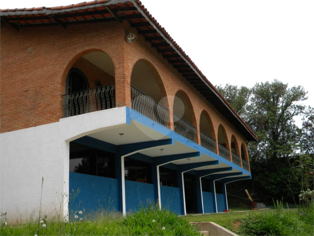 Chácara à venda com 7 quartos, sendo 1 suíte,  em Capoavinha, Mairiporã, SP