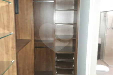 Casa à venda com 4 suítes no condomínio Jardim Vila Paradiso, Indaiatuba - SP