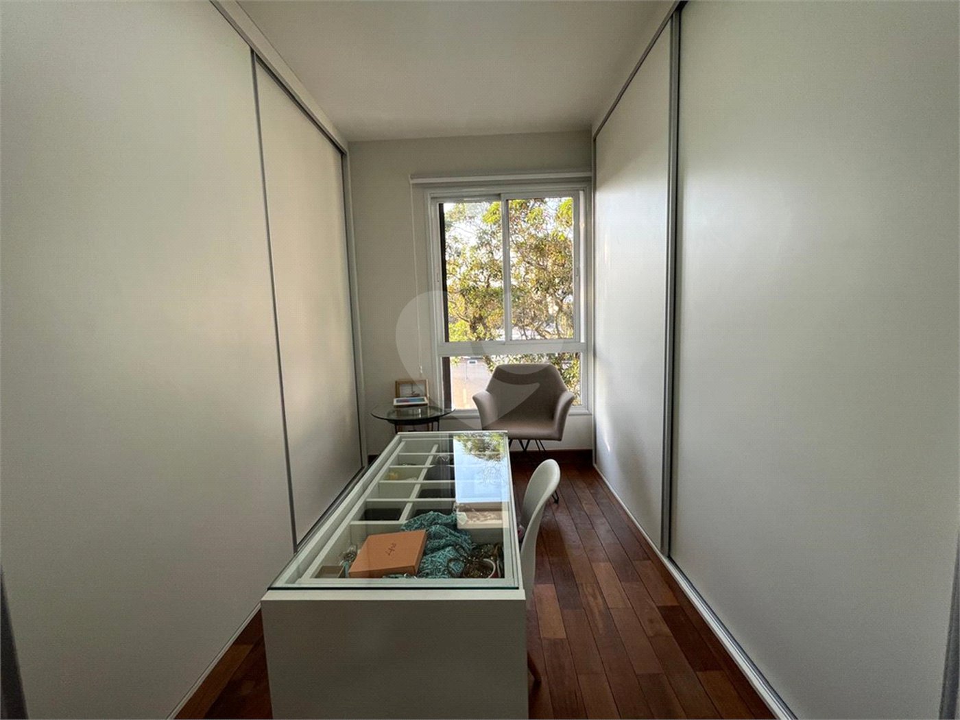 Casa à venda com 3 suítes no condomínio Domus, São Paulo - SP