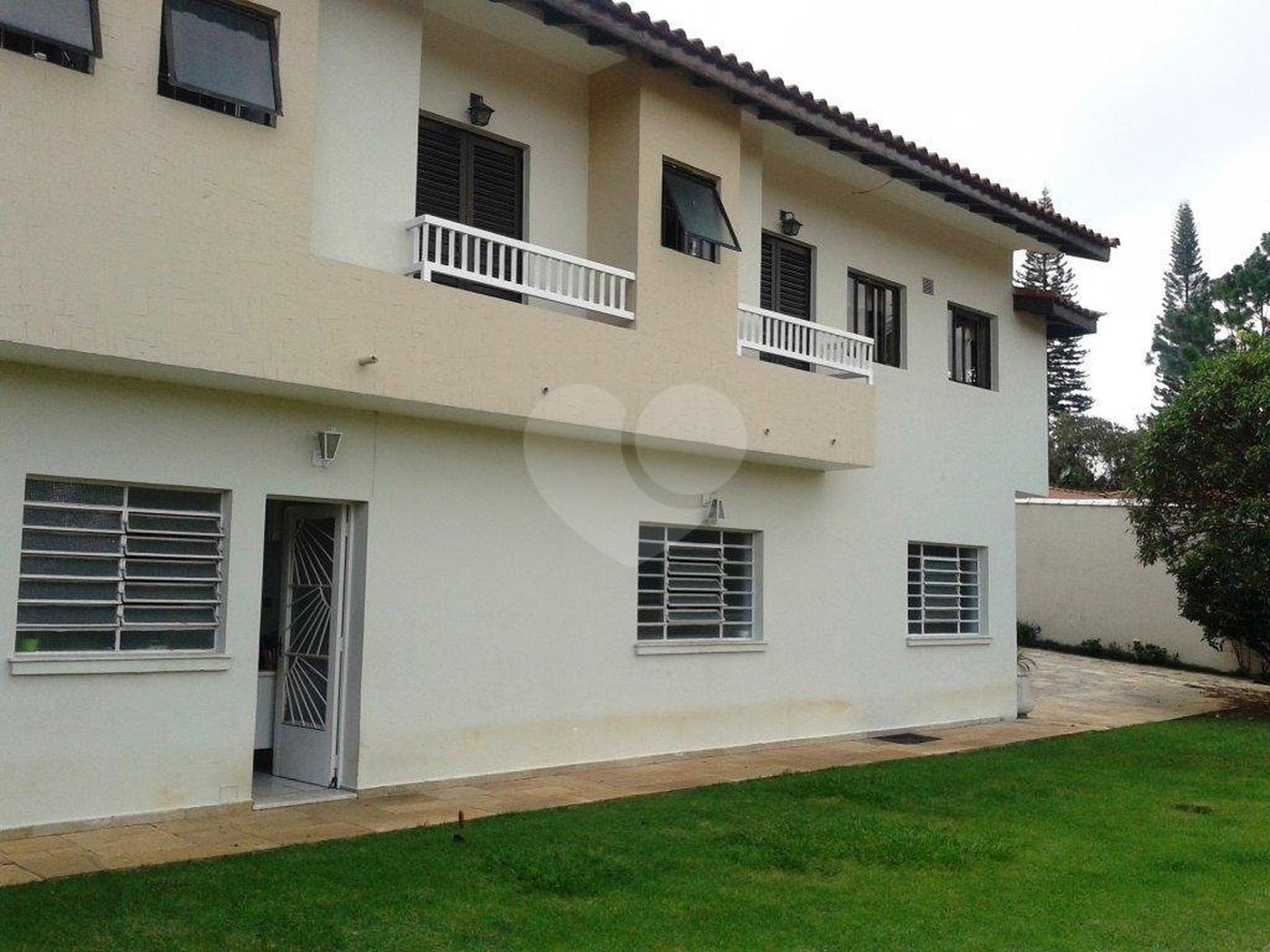 Casa Térrea à venda ou para alugar com 4 suítes em Jardim Floresta, São Paulo, SP