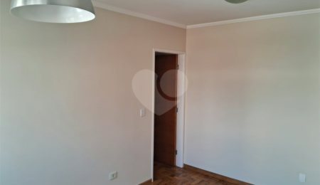 Apartamento à venda com 2 quartos em Vila Olímpia, São Paulo, SP