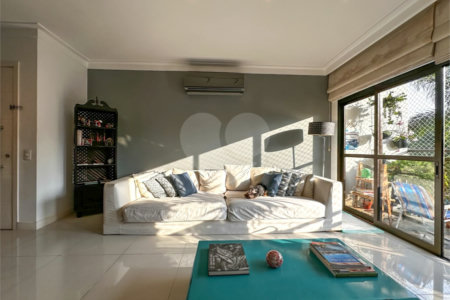 Apartamento à venda com 3 quartos, sendo 1 suíte, em Vila Sofia, São Paulo, SP